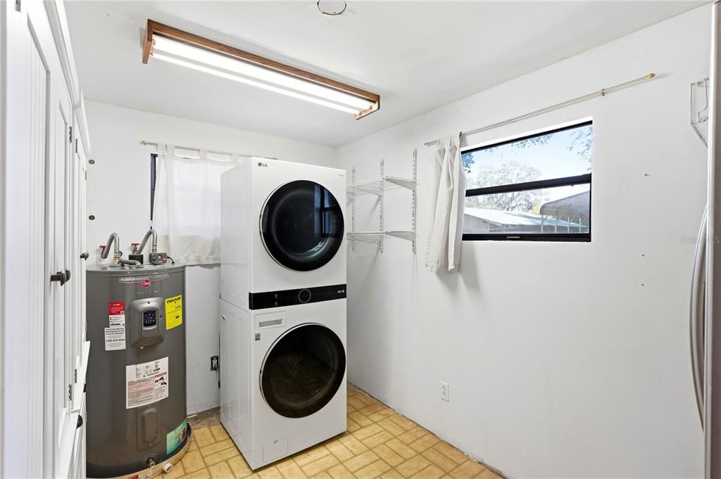 En Venta: $499,000 (3 camas, 2 baños, 1704 Pies cuadrados)