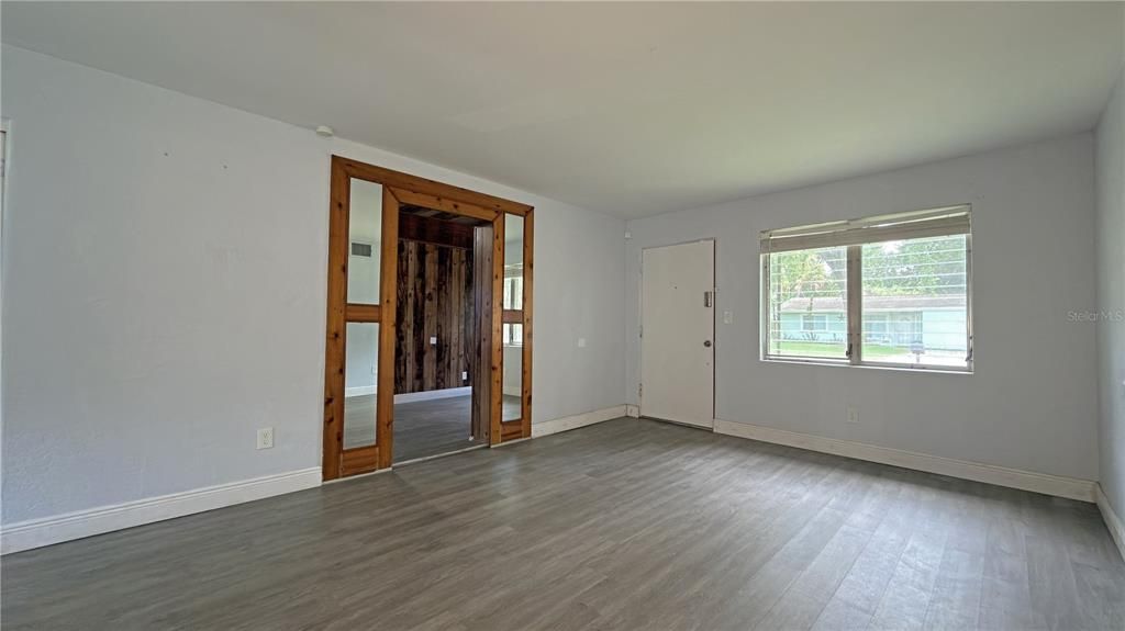 В аренду: $2,000 (3 спален, 1 ванн, 1232 Квадратных фут)