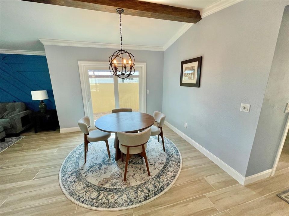 For Sale: $375,000 (2 beds, 2 baths, 1770 Square Feet)