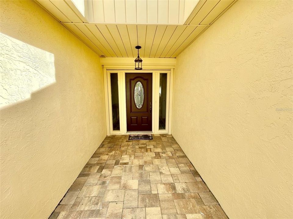 For Sale: $375,000 (2 beds, 2 baths, 1770 Square Feet)