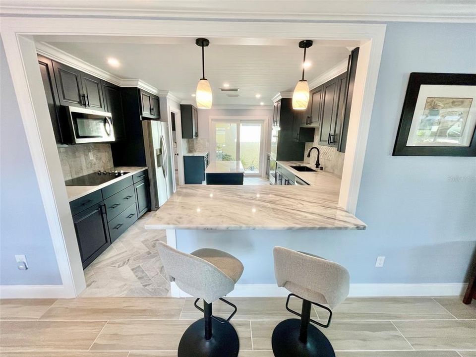For Sale: $375,000 (2 beds, 2 baths, 1770 Square Feet)