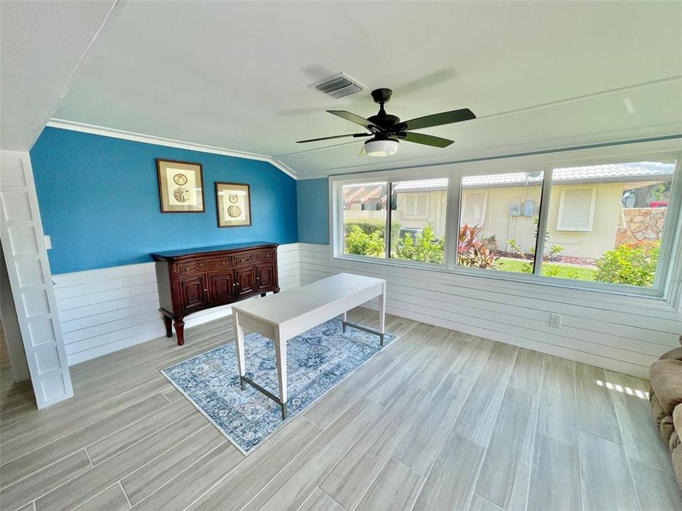 For Sale: $375,000 (2 beds, 2 baths, 1770 Square Feet)