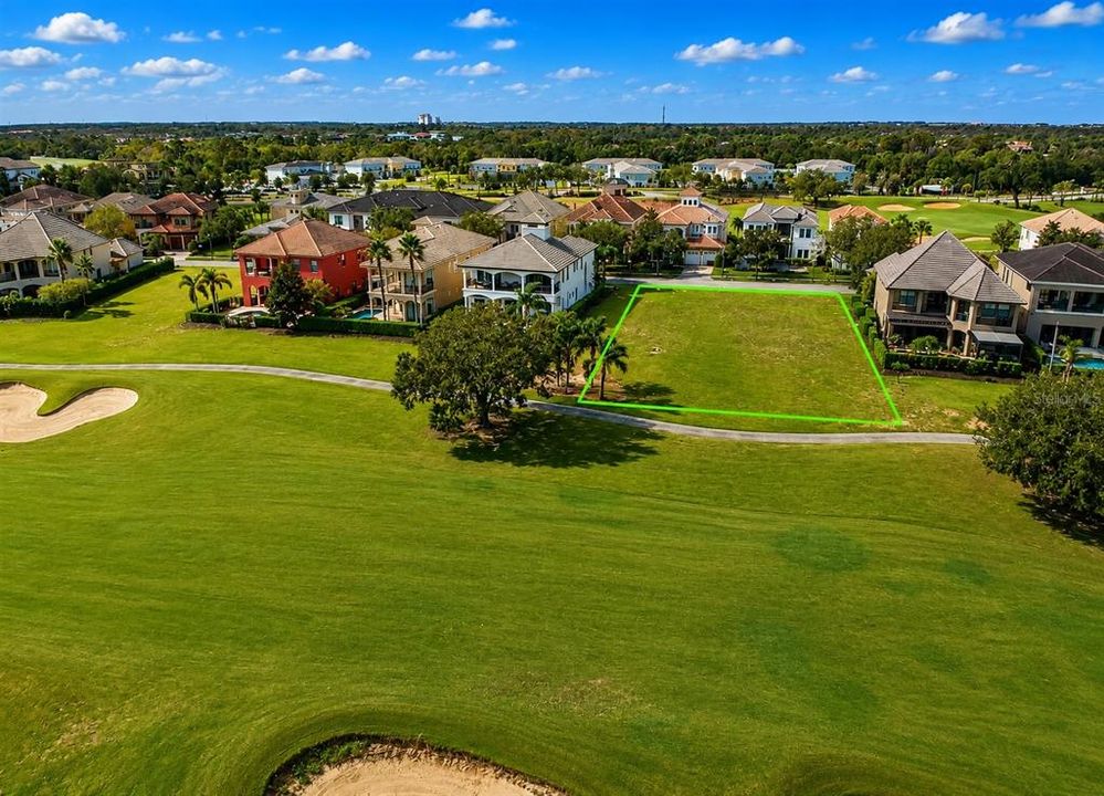 На продажу: $1,999,900 (0.40 acres)