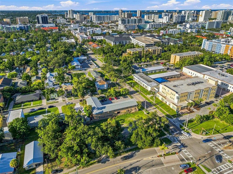 For Sale: $6,000,000 (0.85 acres)