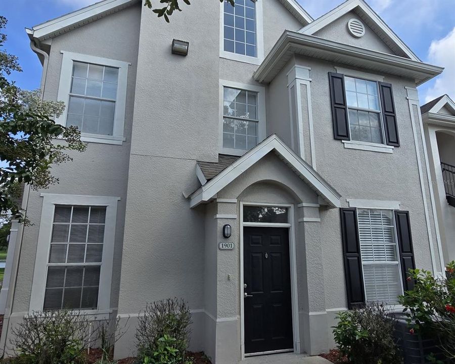 For Rent: $1,595 (1 beds, 1 baths, 776 Square Feet)