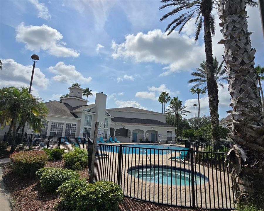 For Rent: $1,595 (1 beds, 1 baths, 776 Square Feet)