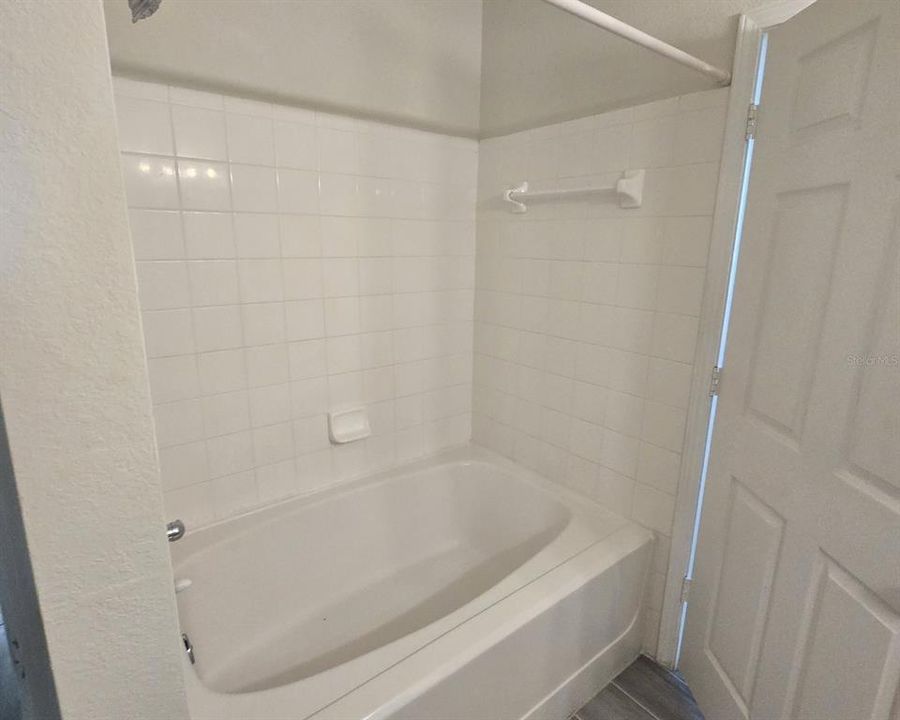 For Rent: $1,595 (1 beds, 1 baths, 776 Square Feet)