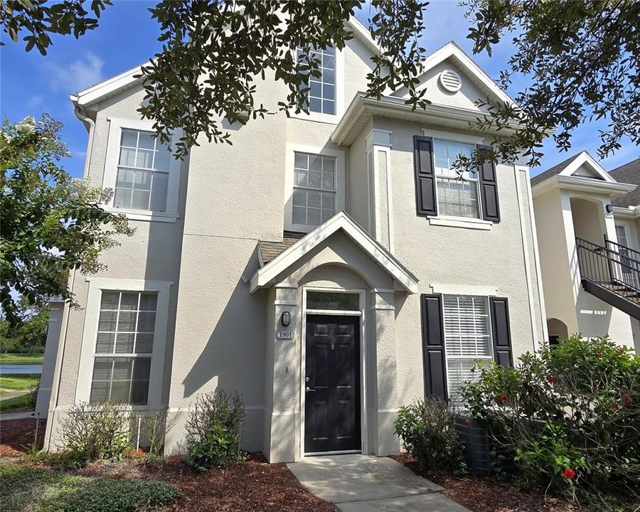 For Rent: $1,595 (1 beds, 1 baths, 776 Square Feet)
