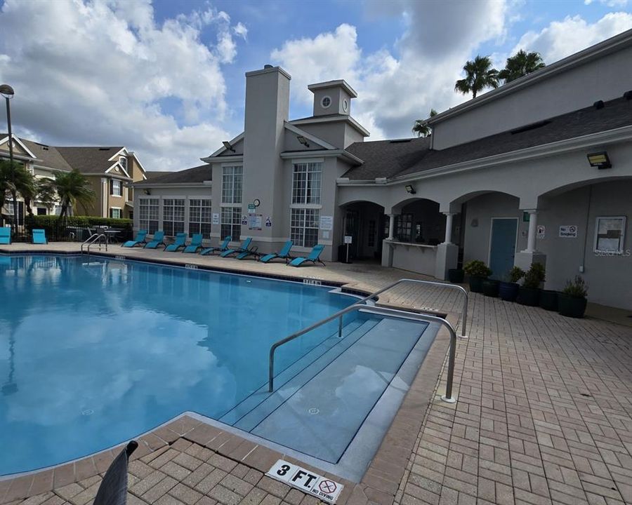 For Rent: $1,595 (1 beds, 1 baths, 776 Square Feet)