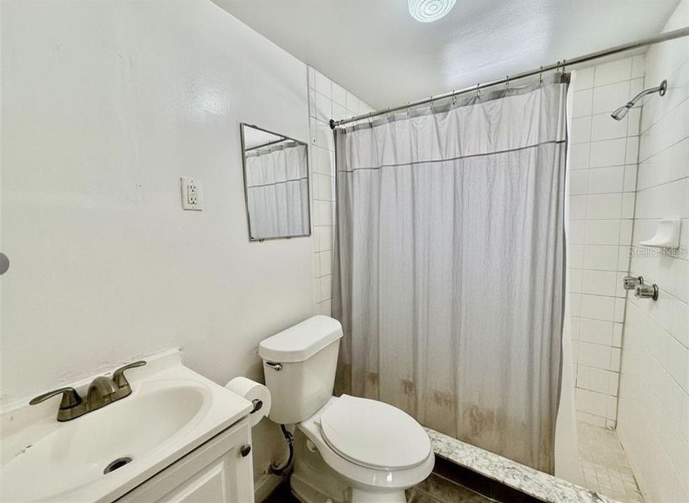 En Renta: $1,600 (2 camas, 1 baños, 796 Pies cuadrados)