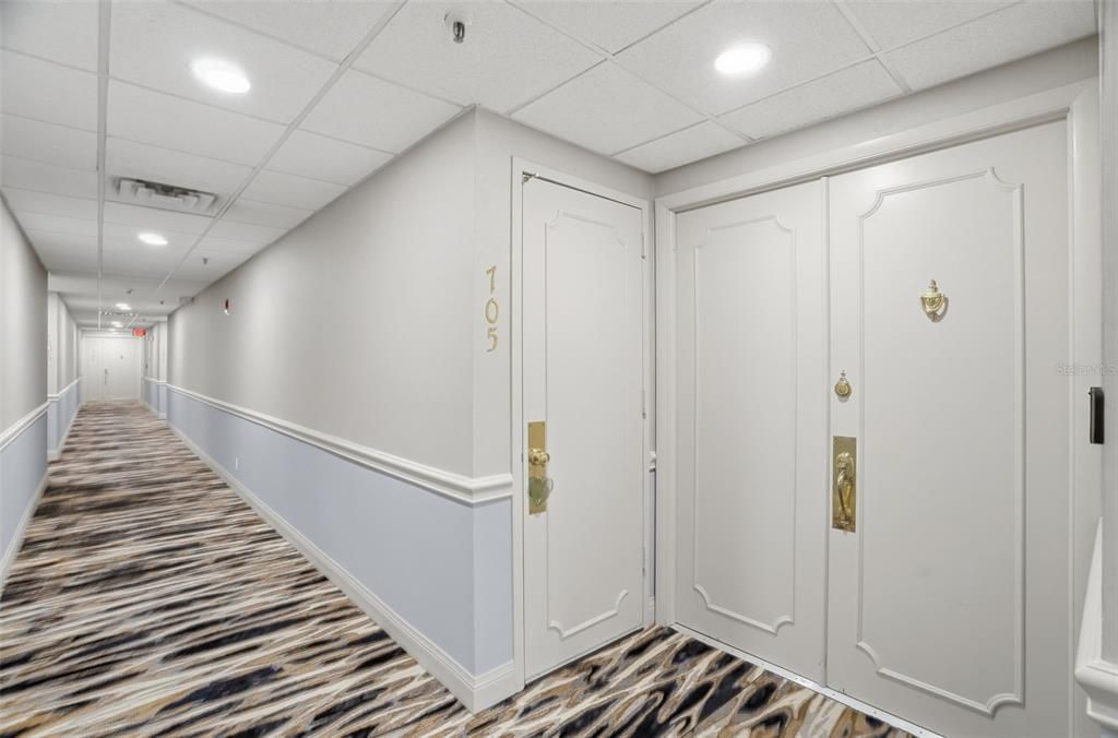 For Sale: $749,000 (2 beds, 2 baths, 1403 Square Feet)