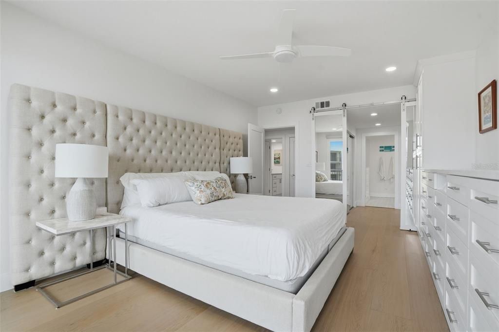 For Sale: $749,000 (2 beds, 2 baths, 1403 Square Feet)