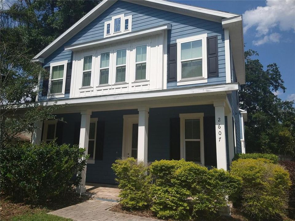 For Rent: $2,800 (3 beds, 2 baths, 1555 Square Feet)