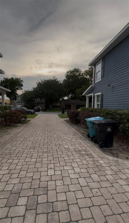 For Rent: $2,800 (3 beds, 2 baths, 1555 Square Feet)