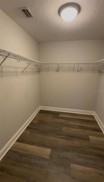For Rent: $2,800 (3 beds, 2 baths, 1555 Square Feet)