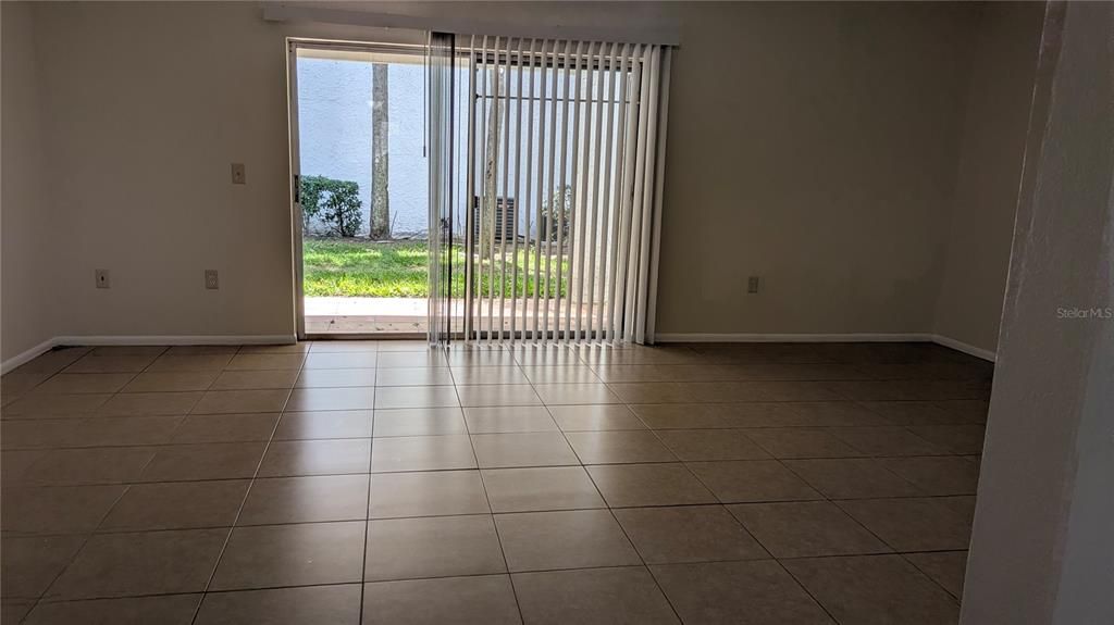 En Renta: $1,725 (3 camas, 2 baños, 1660 Pies cuadrados)