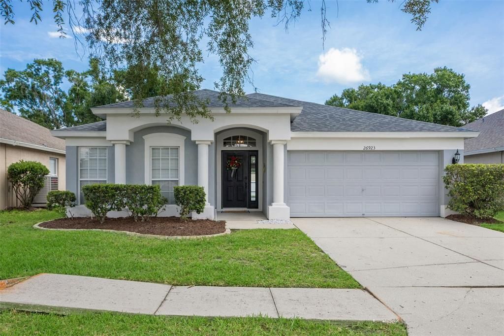For Sale: $350,000 (3 beds, 2 baths, 1505 Square Feet)