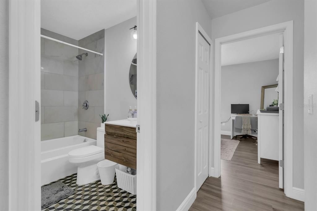 For Sale: $390,000 (3 beds, 2 baths, 1180 Square Feet)