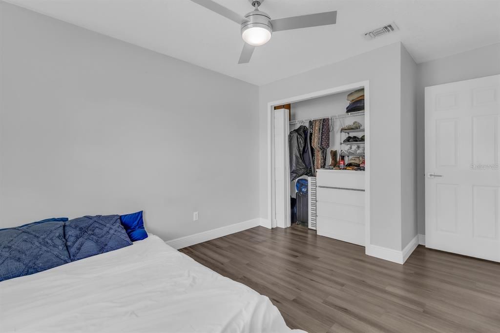 For Sale: $390,000 (3 beds, 2 baths, 1180 Square Feet)