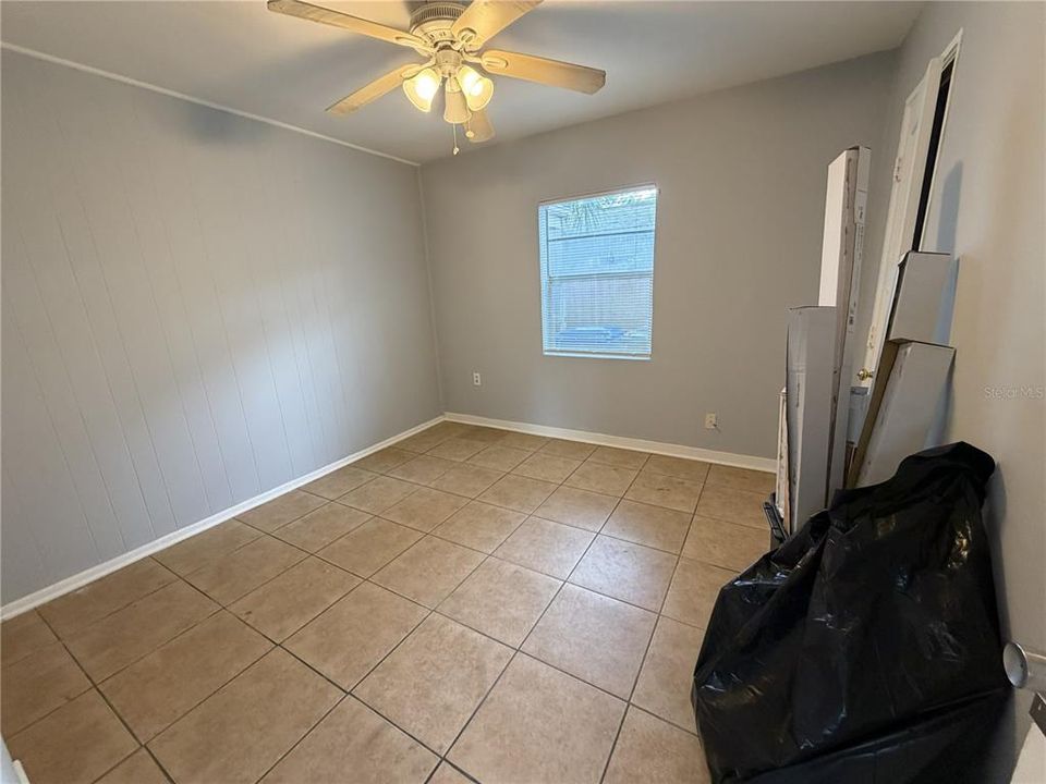 For Rent: $1,700 (2 beds, 1 baths, 770 Square Feet)