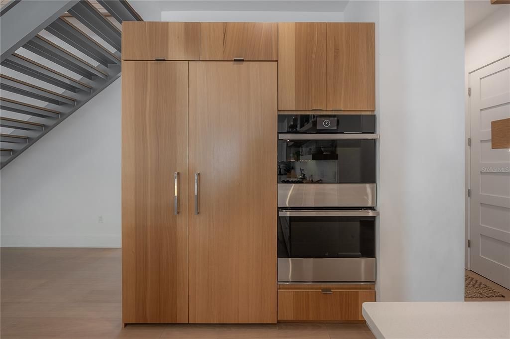 На продажу: $2,799,000 (5 спален, 4 ванн, 4386 Квадратных фут)