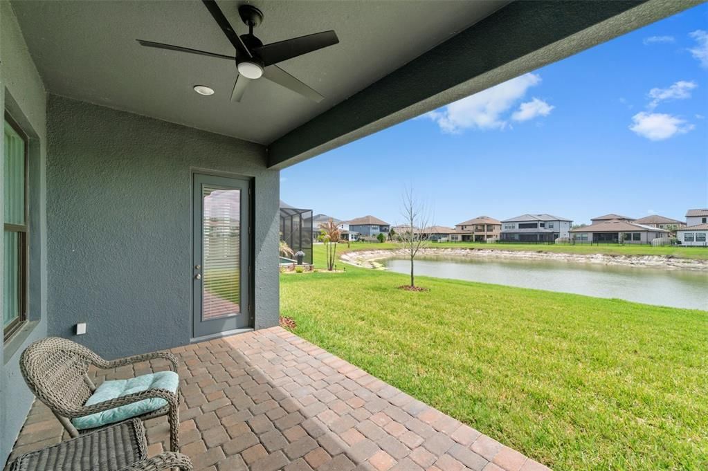 En Venta: $829,900 (4 camas, 3 baños, 3252 Pies cuadrados)