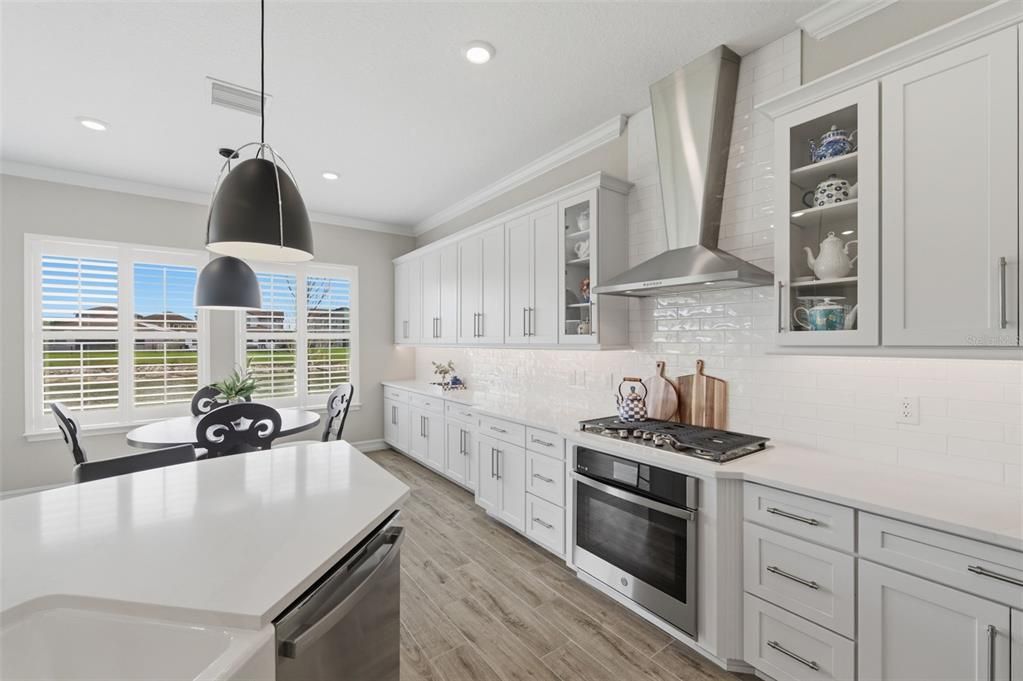 En Venta: $829,900 (4 camas, 3 baños, 3252 Pies cuadrados)