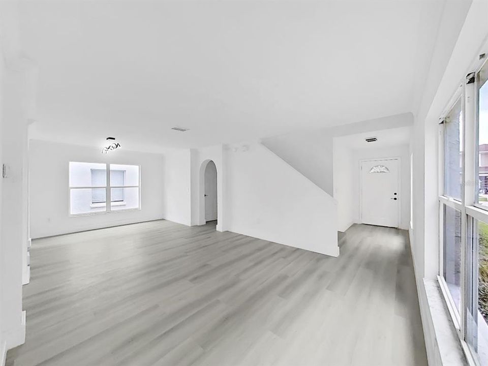 На продажу: $385,000 (4 спален, 2 ванн, 2115 Квадратных фут)