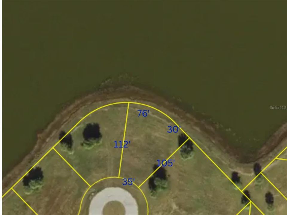 На продажу: $48,000 (0.18 acres)