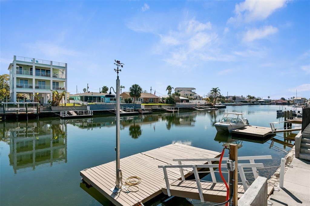 For Sale: $529,900 (2 beds, 2 baths, 1964 Square Feet)