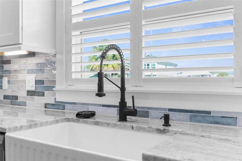 For Sale: $529,900 (2 beds, 2 baths, 1964 Square Feet)