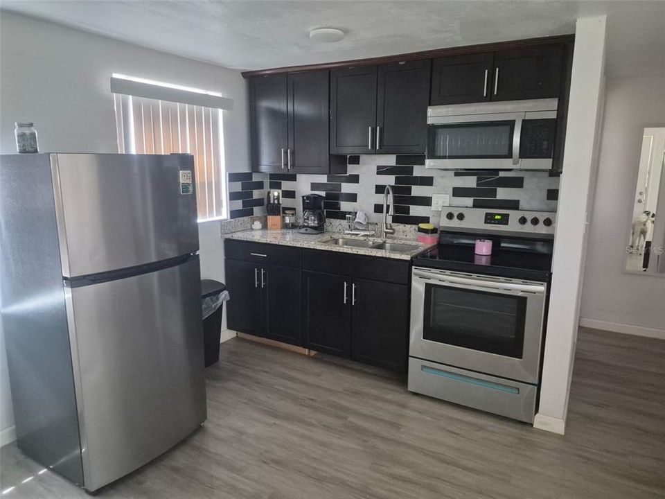 В аренду: $1,000 (2 спален, 1 ванн, 1364 Квадратных фут)