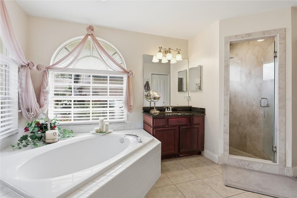 For Sale: $525,000 (4 beds, 3 baths, 2099 Square Feet)