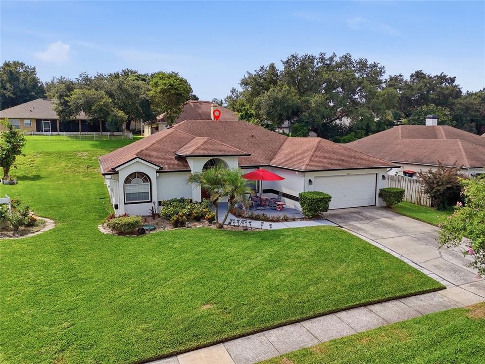 For Sale: $525,000 (4 beds, 3 baths, 2099 Square Feet)