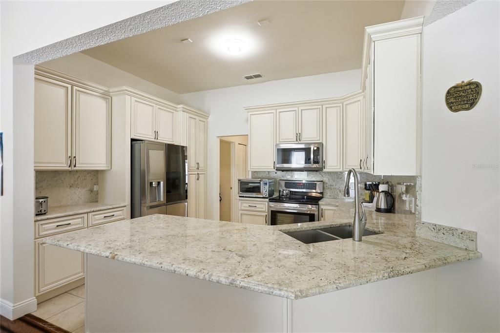 For Sale: $525,000 (4 beds, 3 baths, 2099 Square Feet)