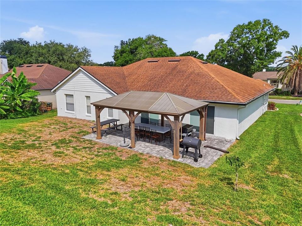 For Sale: $525,000 (4 beds, 3 baths, 2099 Square Feet)