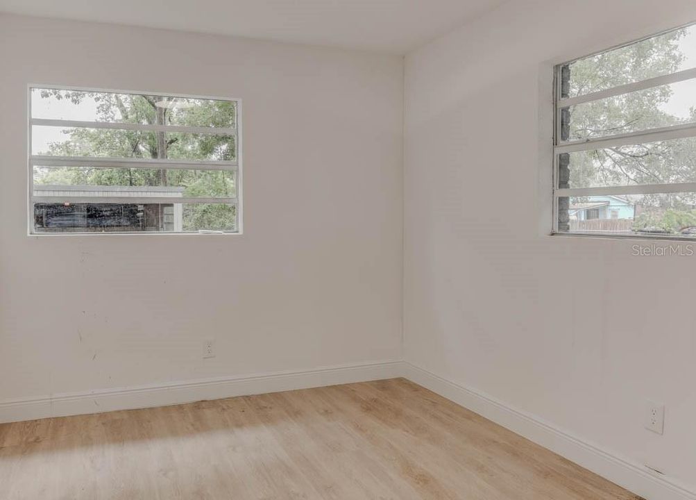 For Sale: $365,000 (3 beds, 2 baths, 1891 Square Feet)