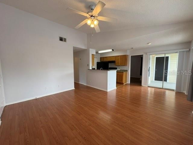 В аренду: $1,620 (2 спален, 2 ванн, 836 Квадратных фут)