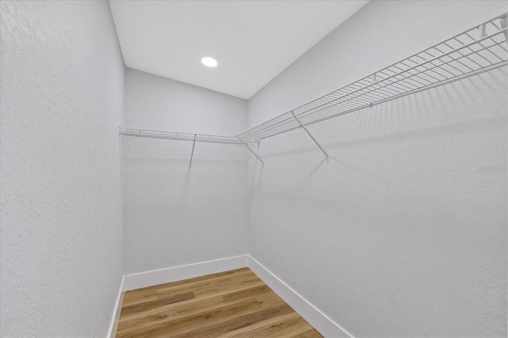 На продажу: $364,900 (3 спален, 2 ванн, 1198 Квадратных фут)