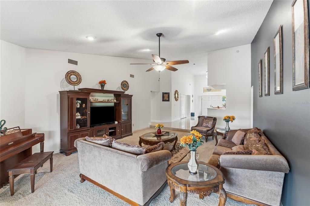 For Rent: $5,990 (4 beds, 3 baths, 3772 Square Feet)