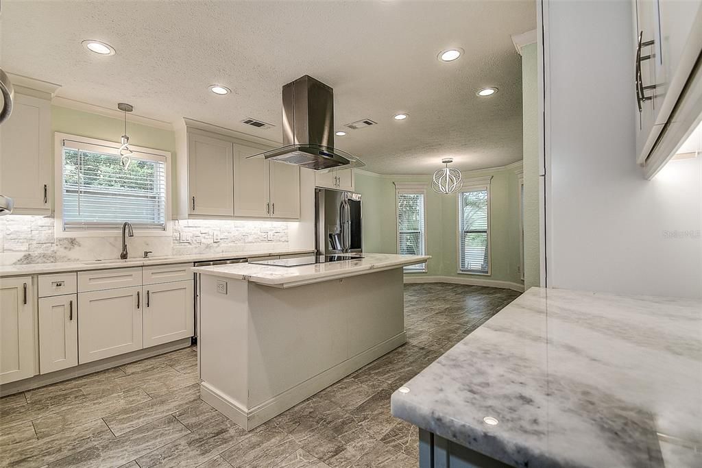 For Sale: $749,900 (3 beds, 2 baths, 2209 Square Feet)