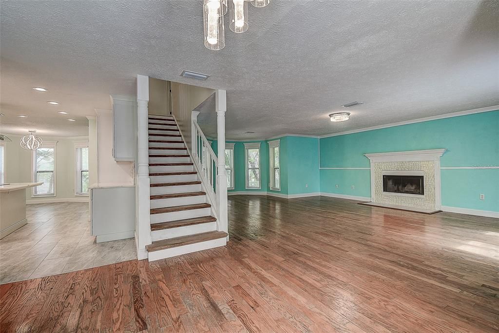 For Sale: $749,900 (3 beds, 2 baths, 2209 Square Feet)