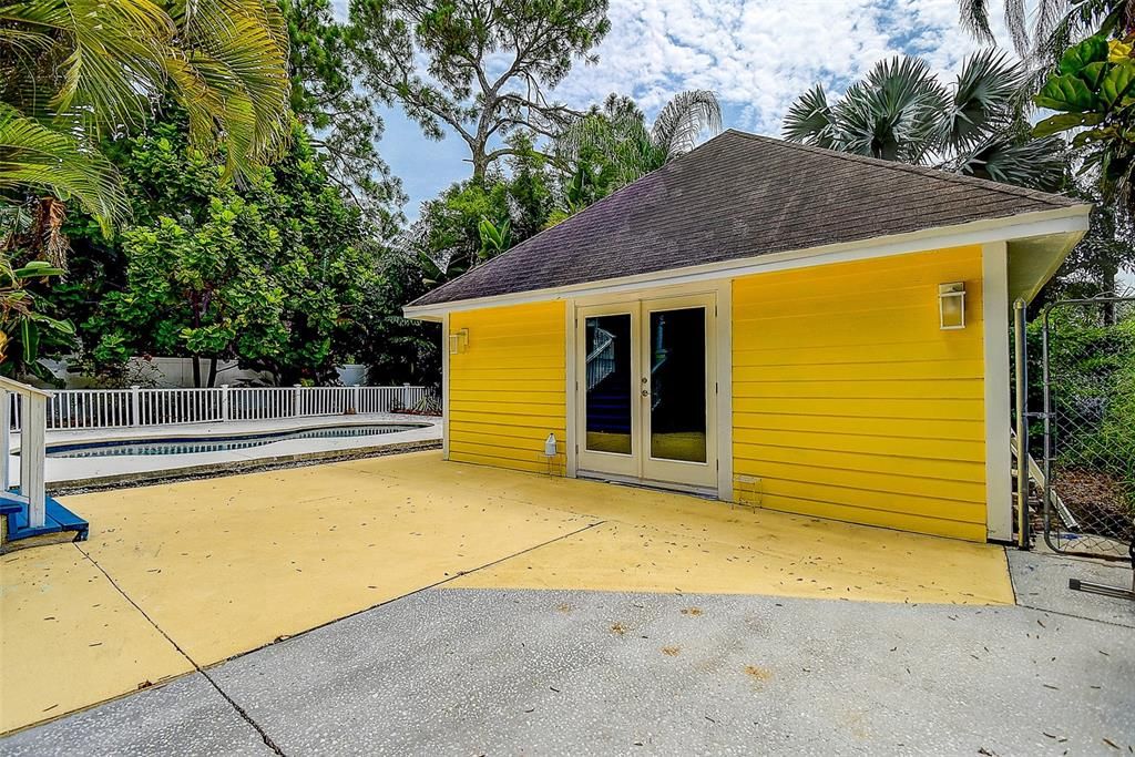 For Sale: $749,900 (3 beds, 2 baths, 2209 Square Feet)