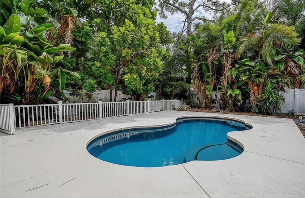 For Sale: $749,900 (3 beds, 2 baths, 2209 Square Feet)