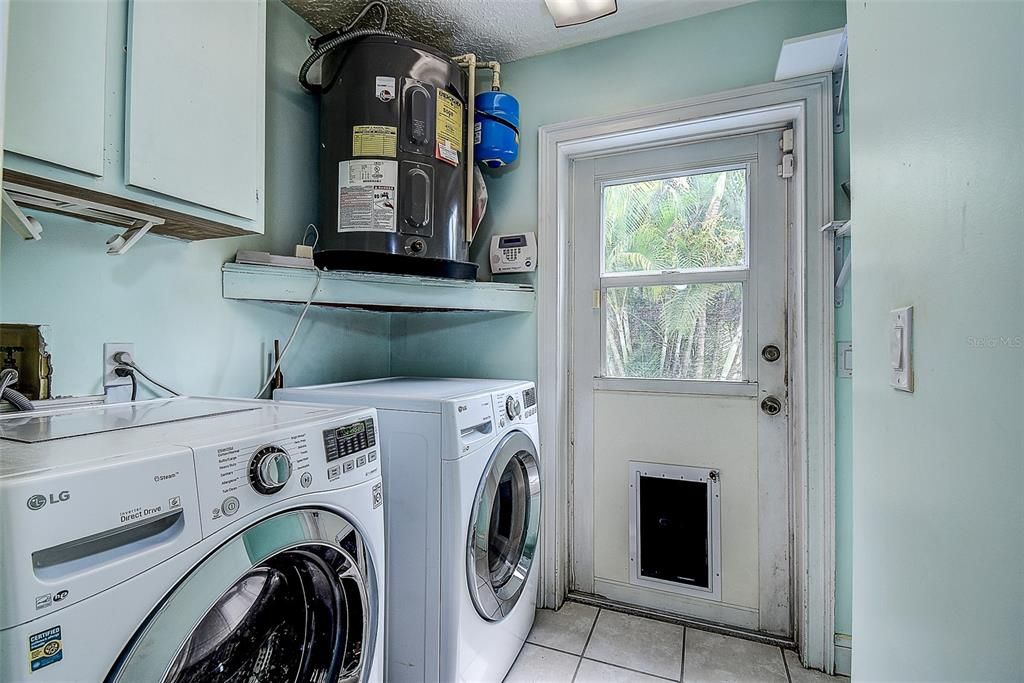 For Sale: $749,900 (3 beds, 2 baths, 2209 Square Feet)