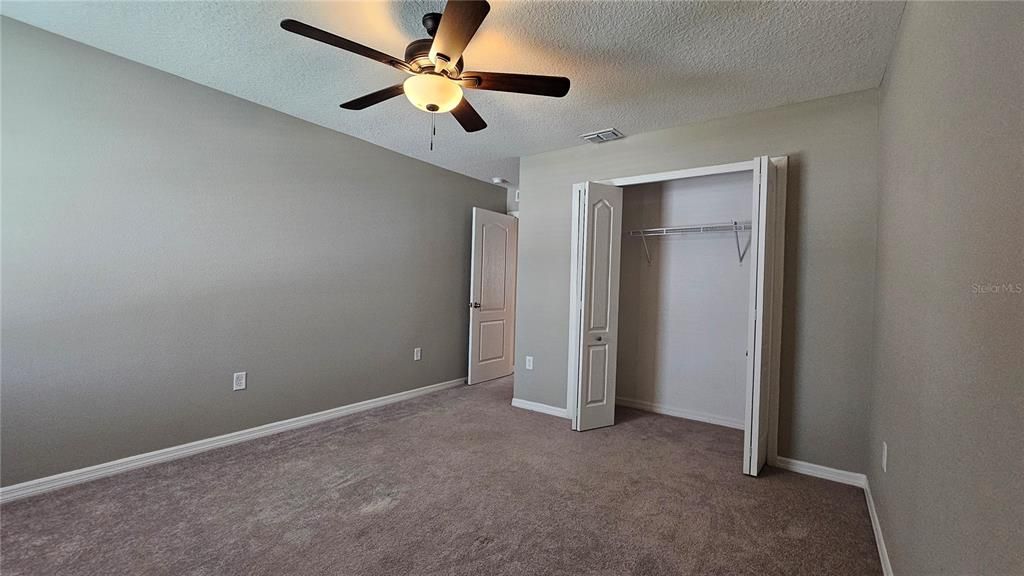 For Sale: $409,900 (4 beds, 2 baths, 2714 Square Feet)