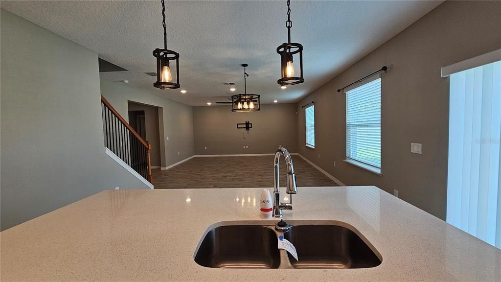 For Sale: $409,900 (4 beds, 2 baths, 2714 Square Feet)