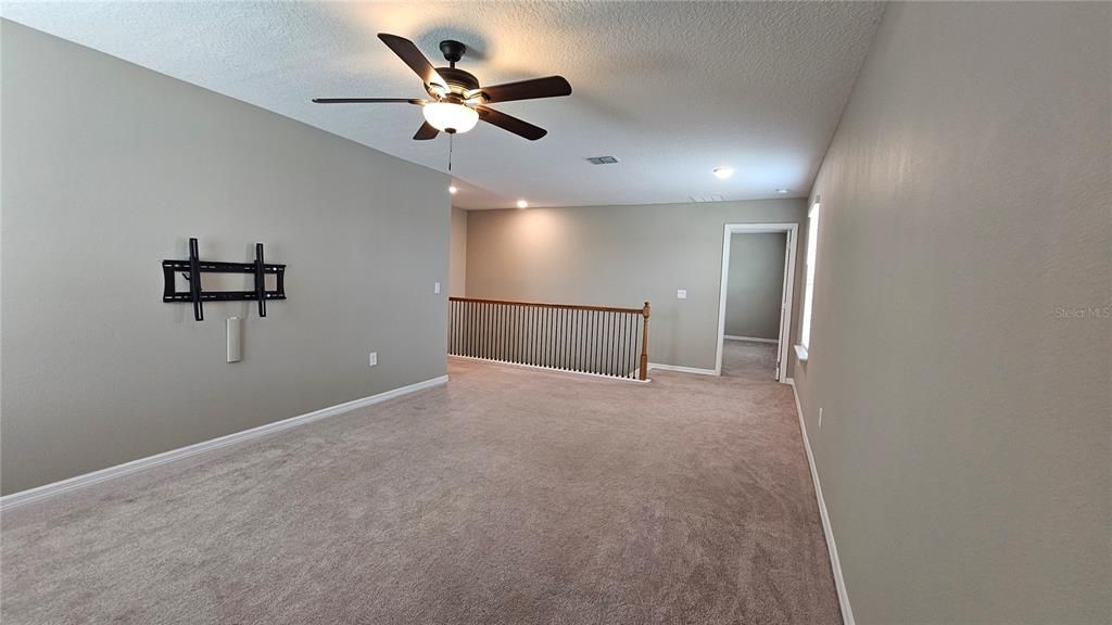 For Sale: $409,900 (4 beds, 2 baths, 2714 Square Feet)