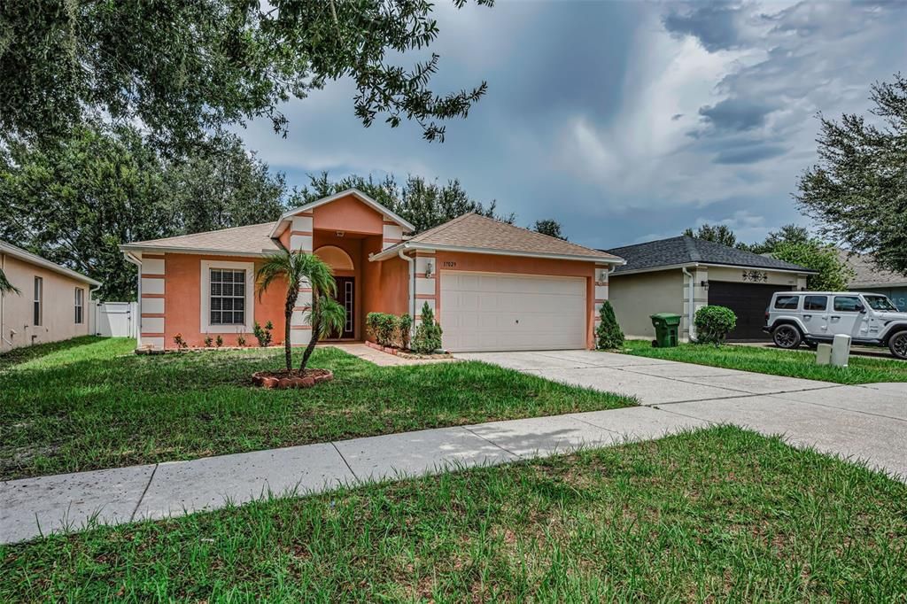 For Rent: $2,660 (3 beds, 2 baths, 1612 Square Feet)