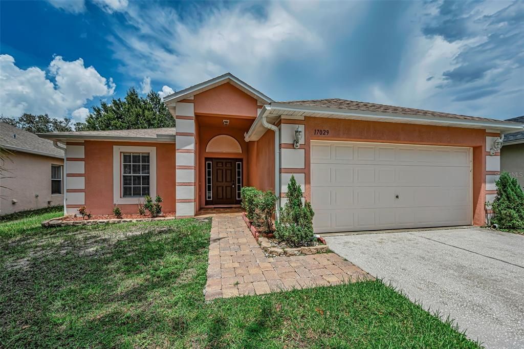 For Rent: $2,660 (3 beds, 2 baths, 1612 Square Feet)